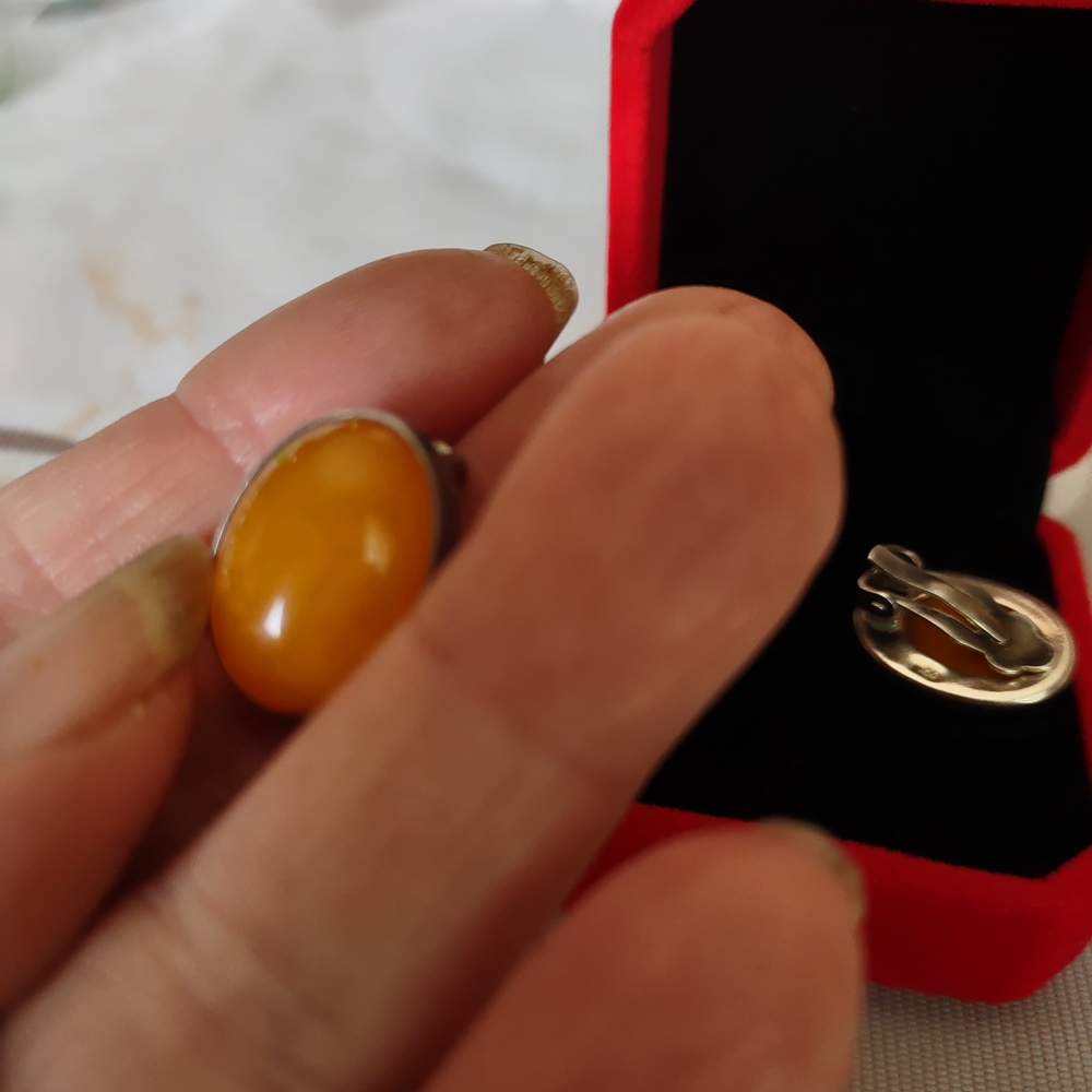 vintage Egg Yolk Baltic Amber Earrings - Sterling Silver - Clip-on - Picture 5 of 16